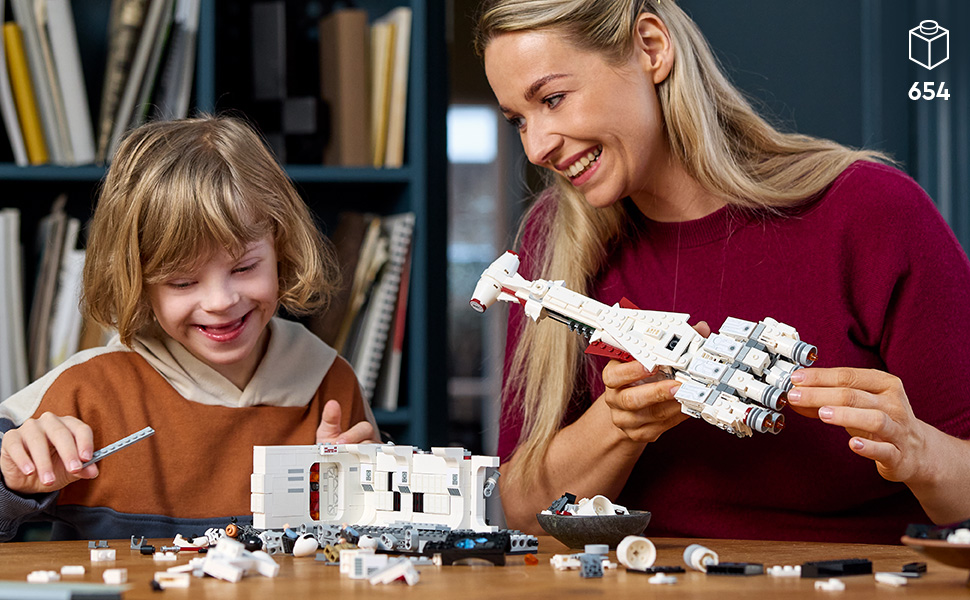 LEGO-Star-Wars-Tantive-IV-Model-Vehicle-Set-for-Adults-75376-lrm75376